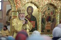 Архиерейское богослужение в Троицком храме Реутова 